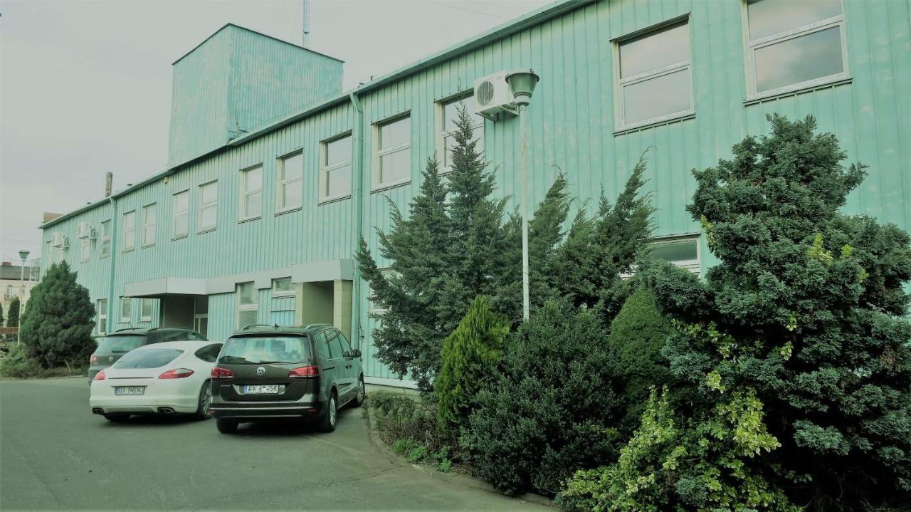 Stacja Rembertow Apartment Varşovia Exterior foto