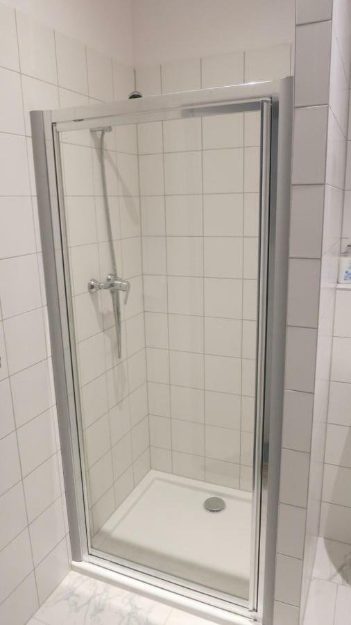 Stacja Rembertow Apartment Varşovia Exterior foto