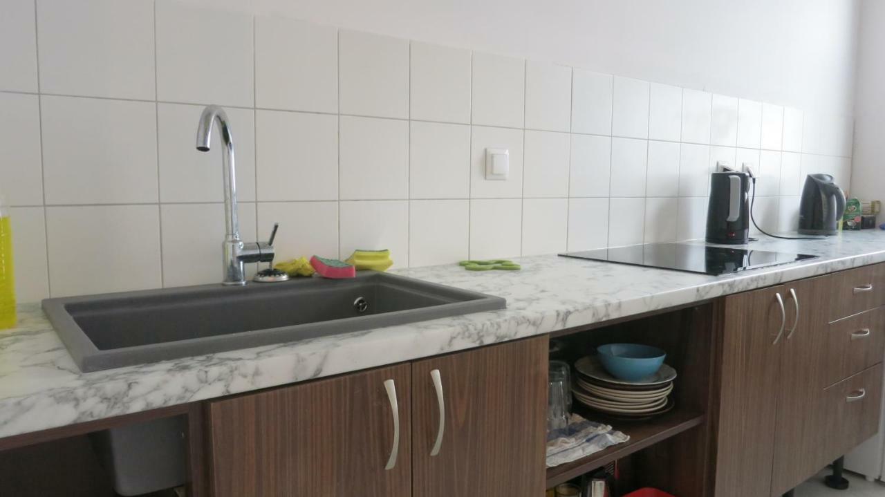 Stacja Rembertow Apartment Varşovia Exterior foto